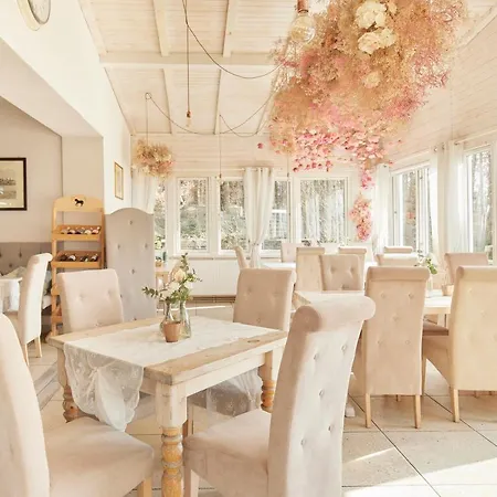 Folwark Dajak فندق Koleczkowo