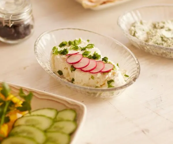 Folwark Dajak Hotel *